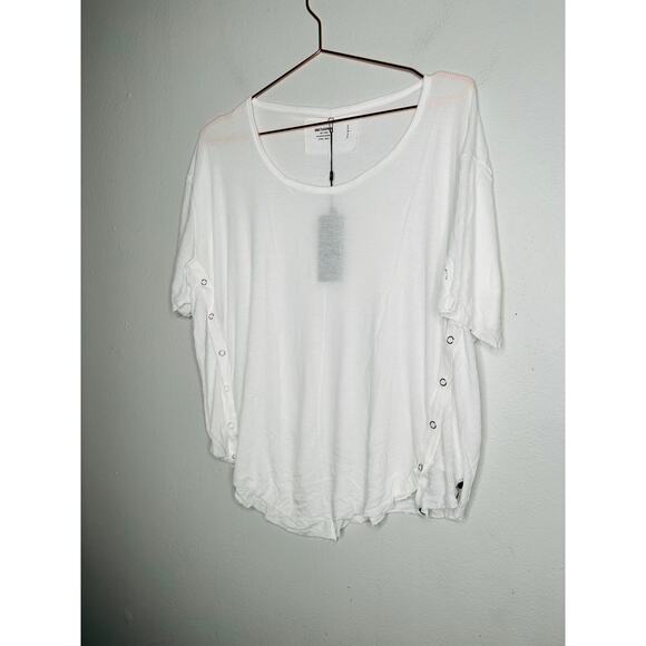 ONE TEASPOON White Ribbed High/Low Tee Snaps on Sides Tee Shirt NWT Size Small - Picture 4 of 10